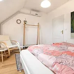 Lichtenštejnské Domky * Lednice