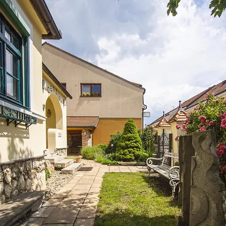 Lichtenstejnske Domky Lednice